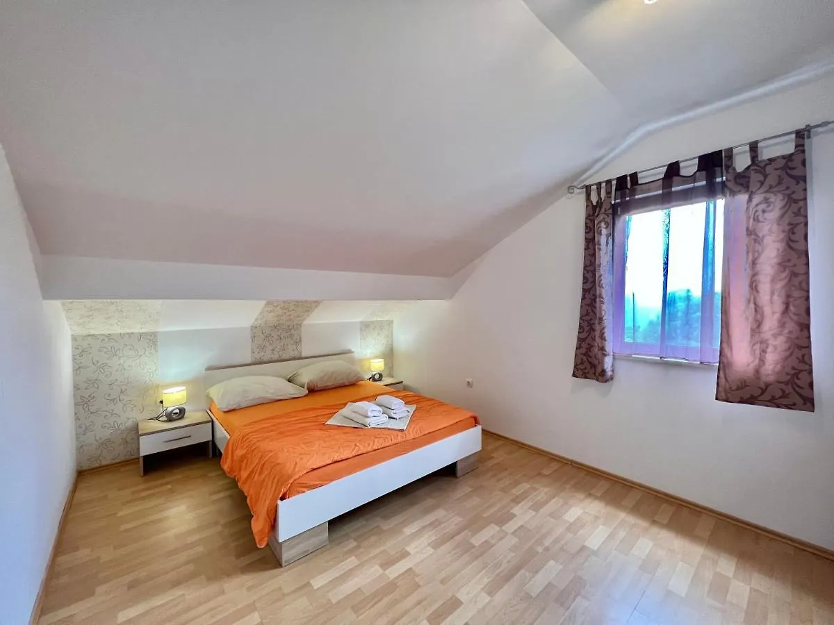 Apartman Milly Grižane 0*,  Kroatië